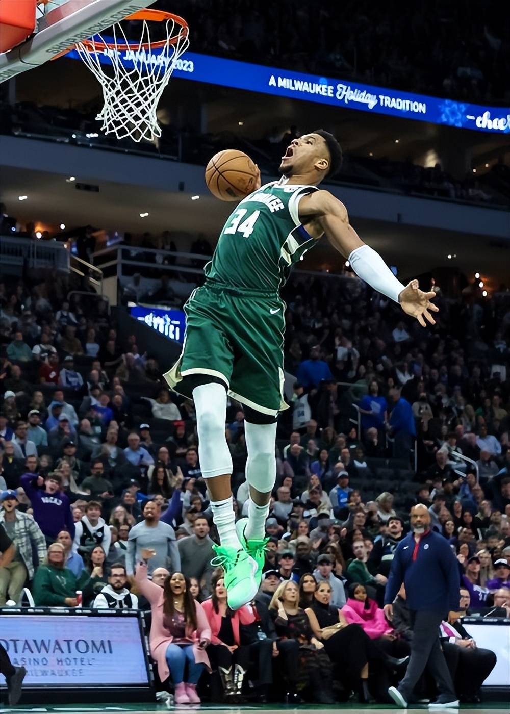 莎拉波娃连续五场比赛得分超过回归赛场，独行侠挑战极限！