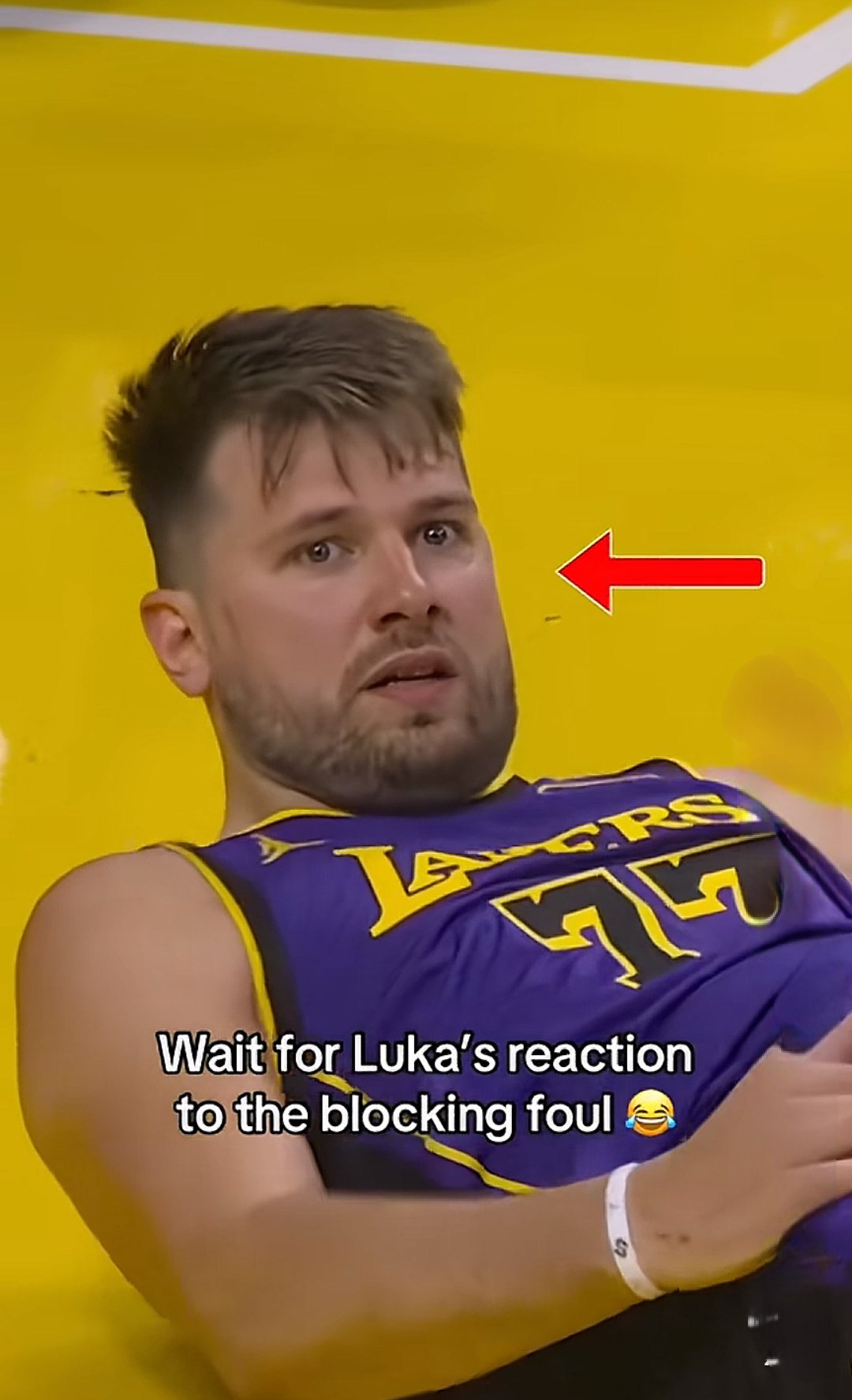 东契奇在SKT比赛中问鼎冠军，绝杀引发热议！